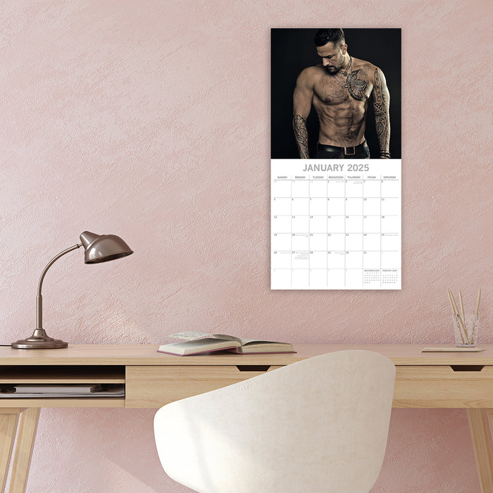 2025 Hot Shirtless Men Wall Calendar